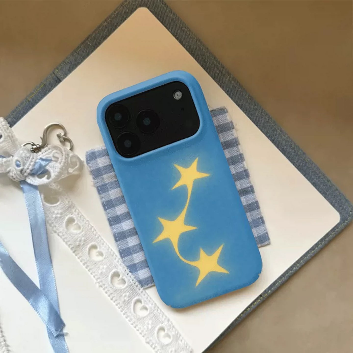 スカイブルー 流れ星 iPhoneケース、つや消しマットハードシェル