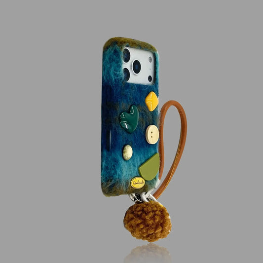 Autumn/Winter Plush Fabric iPhone Case with Wrist Strap 我的商店