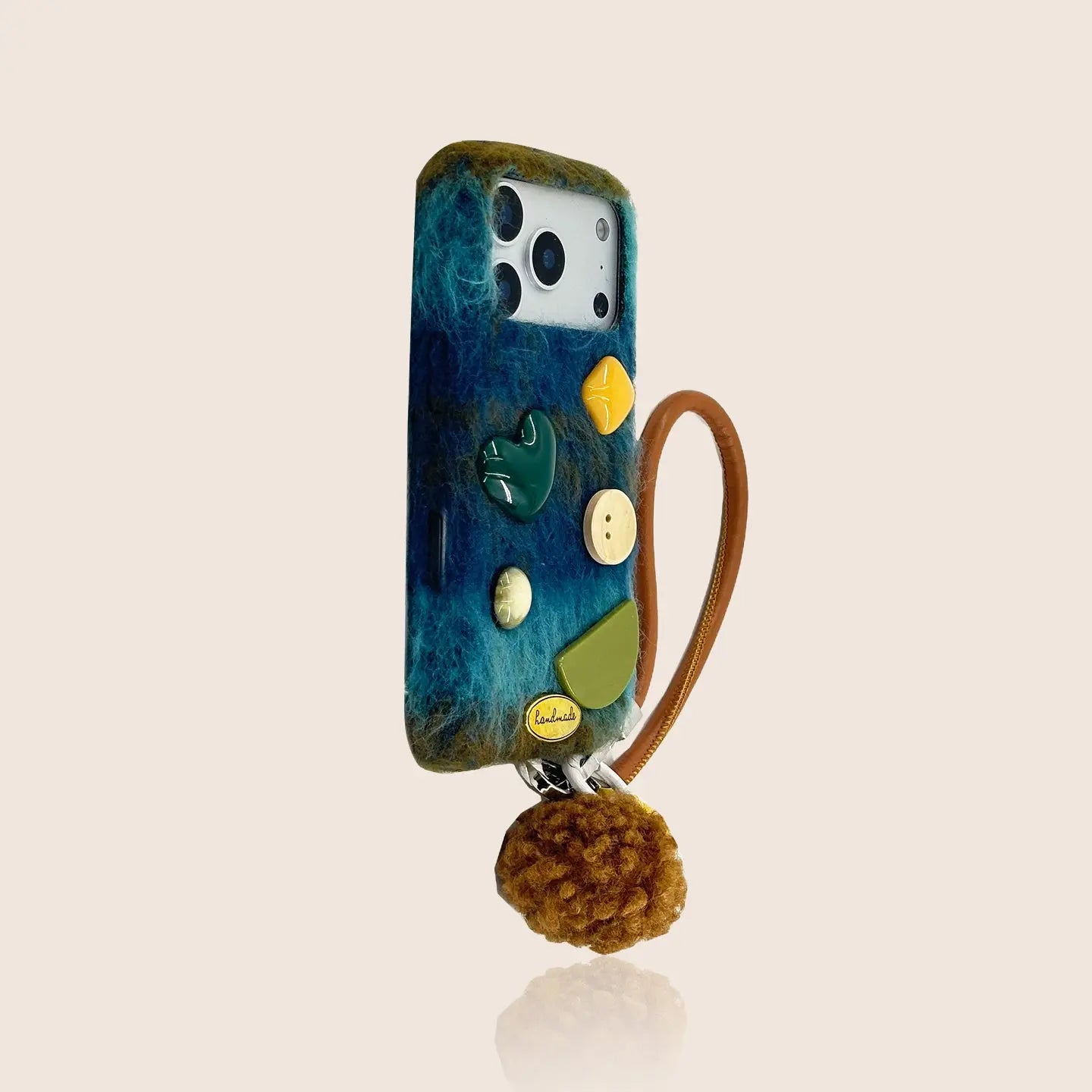 Autumn/Winter Plush Fabric iPhone Case with Wrist Strap 我的商店