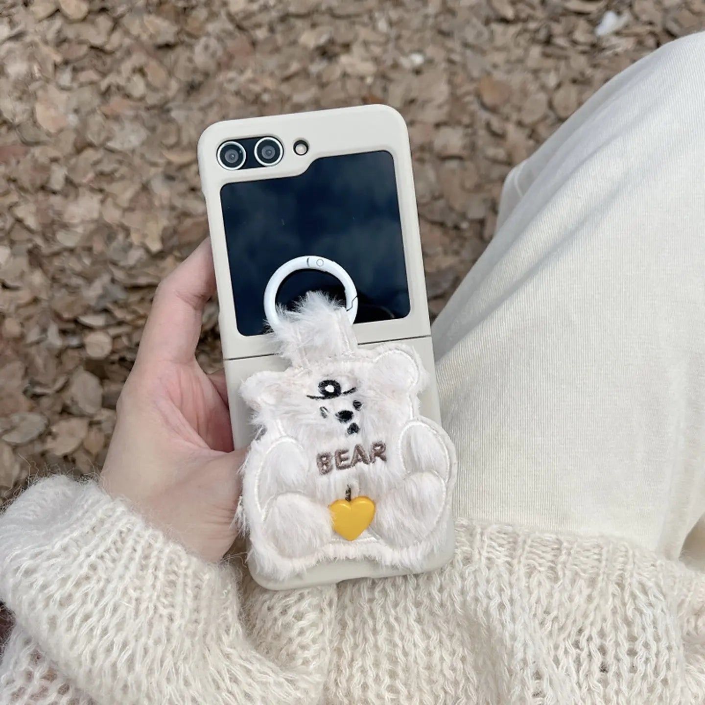 Adorable Plush Bear Phone Case for Samsung Flip 3/4/5/W23/W24 我的商店