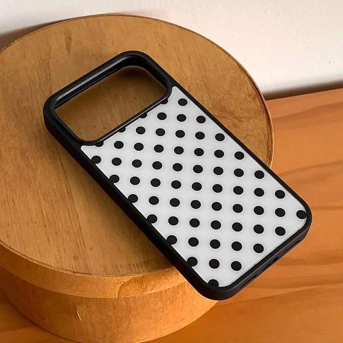 Polka Dot Series Matte MagSafe iPhone Case SEACASE